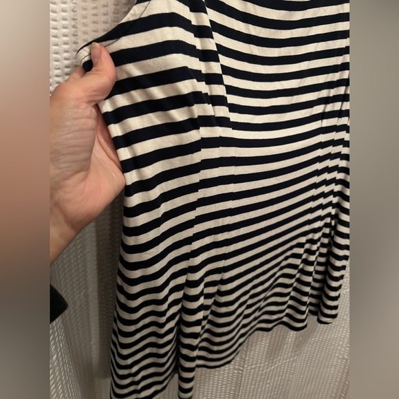 Banana Republic Pleated French Striped Knit Sleeveless Top, True Navy, Size XL - Picture 5 of 7